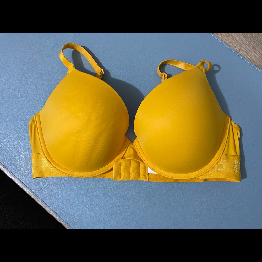 PINK WEAR EVERYWHERE PUSH-UP